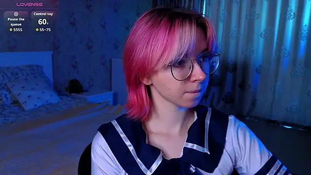 Snapshot of Nora_Failure chatting on 10/17/25, 03:10 Nora Failure online show from 10/17/25, 03:10