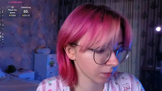 Snapshot of Nora_Failure chatting on 10/06/25, 06:14 Nora Failure online show from 10/06/25, 06:14