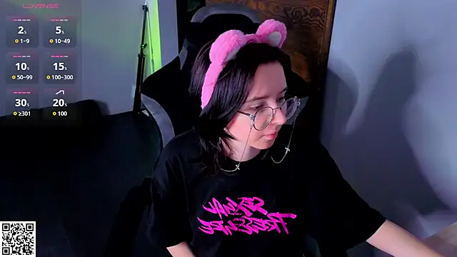 Nora Failure online show from 07/25/26, 08:44