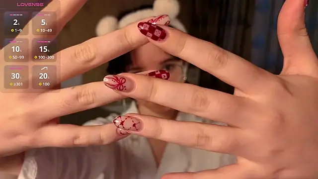 Snapshot of Nora_Failure chatting on 10/25/25, 08:57 Nora Failure online show from 10/25/25, 08:57