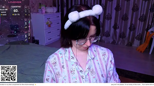 Snapshot of Nora_Failure chatting on 02/17/26, 01:08 Nora Failure online show from 02/17/26, 01:08