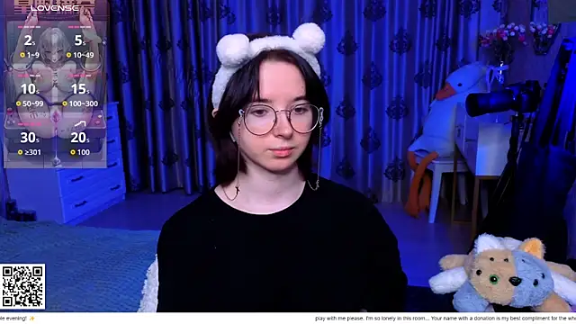 Snapshot of Nora_Failure chatting on 02/23/26, 01:01 Nora Failure online show from 02/23/26, 01:01