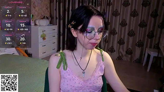 Snapshot of Nora_Failure chatting on 02/02/26, 04:06 Nora Failure online show from 02/02/26, 04:06