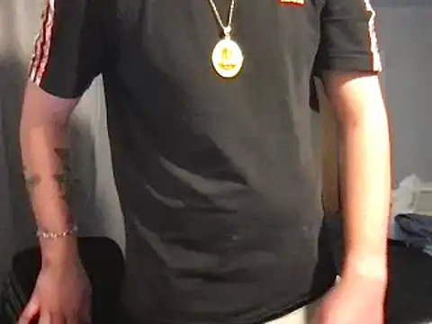 twentywithafelonyy online show from 12/30/24, 08:43