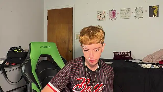 twentywithafelonyy online show from 11/14/25, 06:39