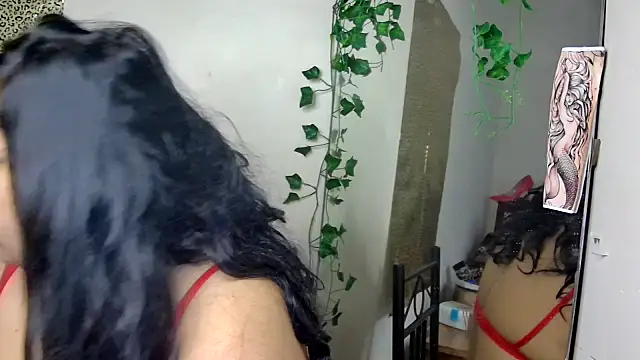 Snapshot of GoddessLorenaTheeSiren chatting on 10/20/25, 07:09 GoddessLorenaTheeSiren online show from 10/20/25, 07:09