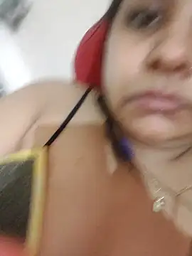 Snapshot of GoddessLorenaTheeSiren chatting on 03/08/25, 02:45 GoddessLorenaTheeSiren online show from 03/08/25, 02:45