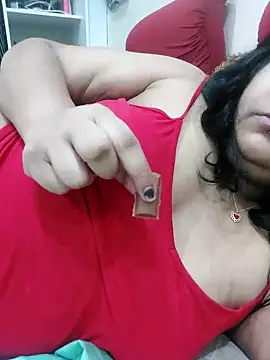 Snapshot of GoddessLorenaTheeSiren chatting on 02/28/25, 03:26 GoddessLorenaTheeSiren online show from 02/28/25, 03:26