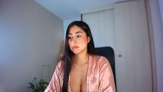Snapshot of auroracaruso11 chatting on 06/10/26, 07:48 auroracaruso11 online show from 06/10/26, 07:48