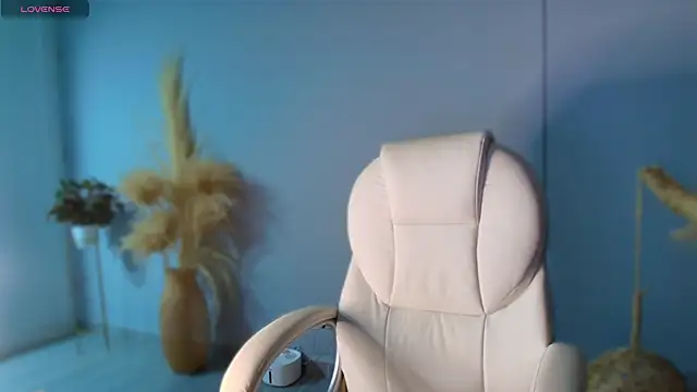 auroracaruso11 online show from 01/24/25, 01:03