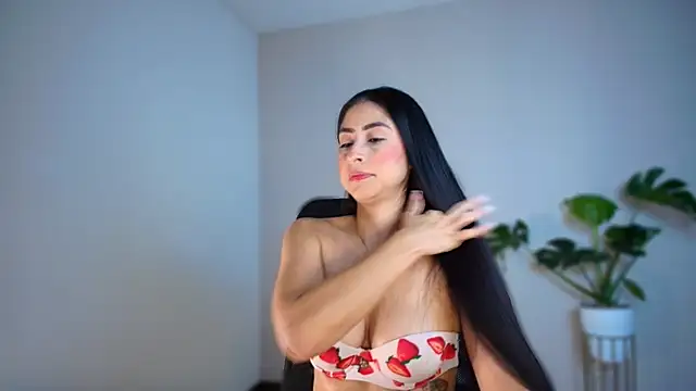 auroracaruso11 online show from 02/06/26, 12:12