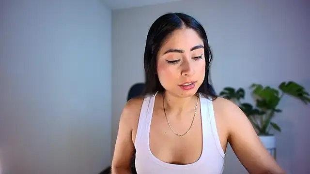 auroracaruso11 online show from 01/15/26, 08:34