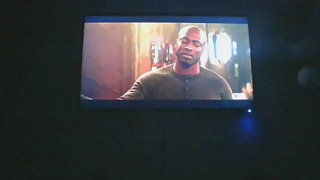 Snapshot of Stayinalive1992 chatting on 12/04/24, 05:10 Stayinalive1992 online show from 12/04/24, 05:10