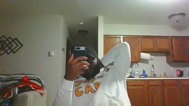 Snapshot of Stayinalive1992 chatting on 01/18/25, 03:09 Stayinalive1992 online show from 01/18/25, 03:09