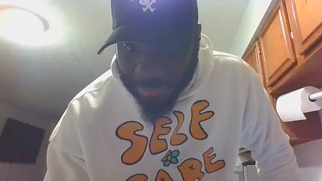 Snapshot of Stayinalive1992 chatting on 01/18/25, 06:13 Stayinalive1992 online show from 01/18/25, 06:13