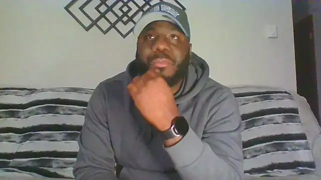 Snapshot of Stayinalive1992 chatting on 12/17/25, 02:49 Stayinalive1992 online show from 12/17/25, 02:49