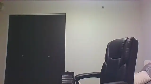 Stayinalive1992 online show from 04/26/26, 03:48