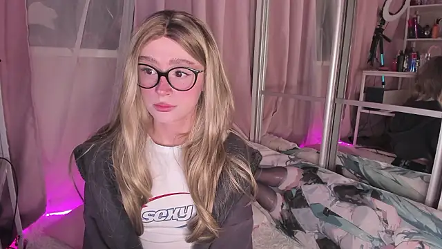 Snapshot of -bae chatting on 02/05/26, 03:30 -bae online show from 02/05/26, 03:30