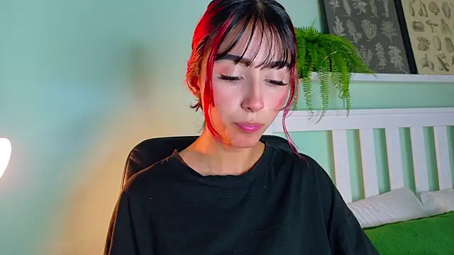 Snapshot of ParisFox_ chatting on 11/10/25, 07:41 ParisFox online show from 11/10/25, 07:41