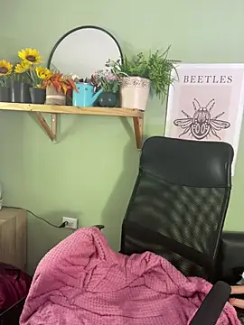Liittleluaa  online show from 03/11/25, 11:55