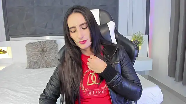 SaraGomez1 online show from 01/05/26, 05:27