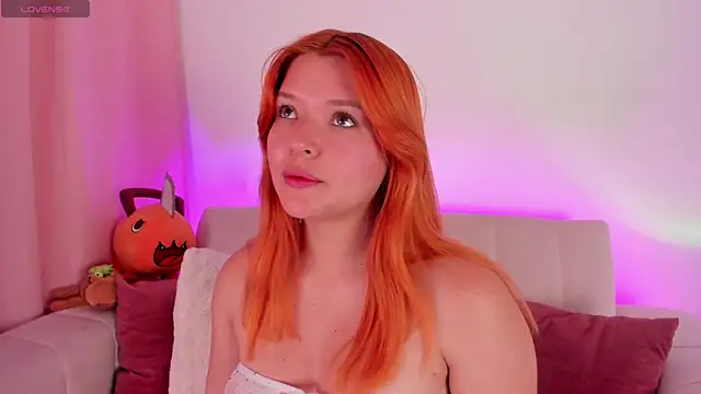 Snapshot of DAKOTA_LOVEE chatting on 02/06/25, 03:16 DAKOTA LOVEE online show from 02/06/25, 03:16