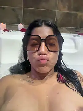 NiaBlanco online show from 02/11/26, 10:53