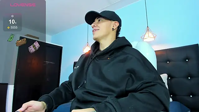 Lobo 17  online show from 11/27/25, 03:29