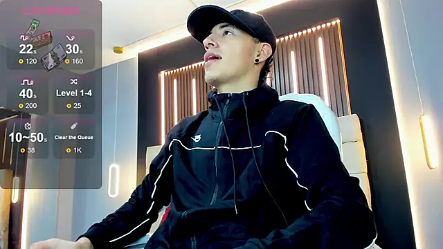 Lobo 17  online show from 02/20/26, 03:14