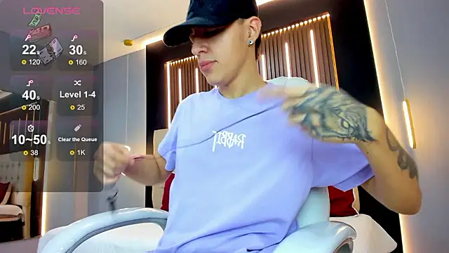 Lobo 17  online show from 02/14/26, 03:40