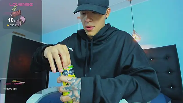 Lobo 17  online show from 11/08/25, 03:43