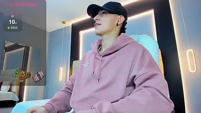 Lobo 17  online show from 02/03/26, 06:22