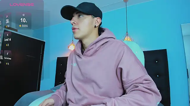 Lobo 17  online show from 11/05/25, 03:42