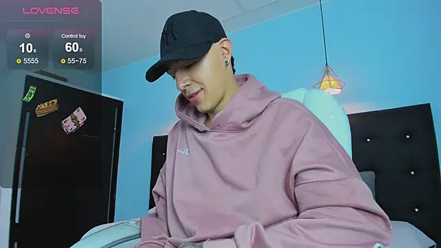 Lobo 17  online show from 11/12/25, 03:54