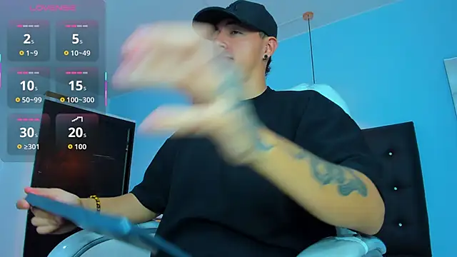 Lobo 17  online show from 10/28/25, 03:51