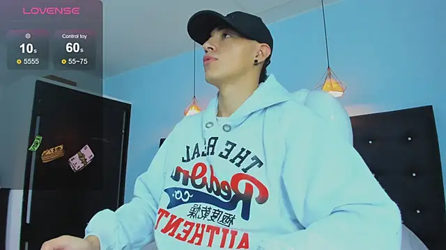 Lobo 17  online show from 11/13/25, 03:54