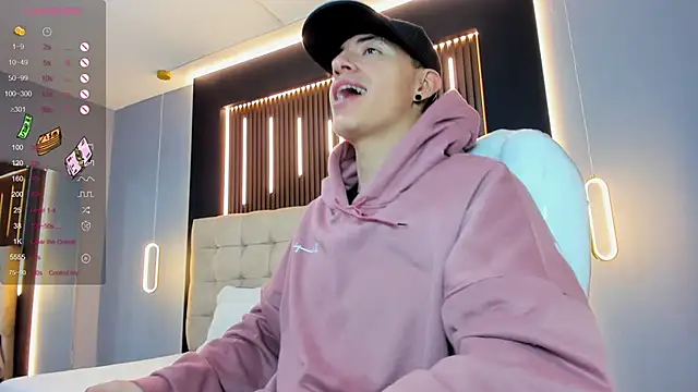 Lobo 17  online show from 03/21/26, 03:41