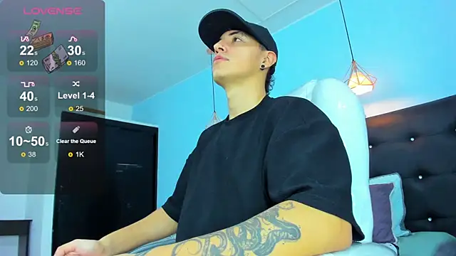 Lobo 17  online show from 01/13/26, 03:21