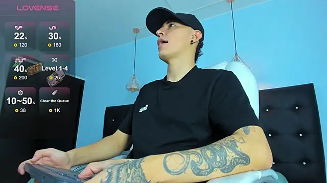 Lobo 17  online show from 12/20/25, 03:53