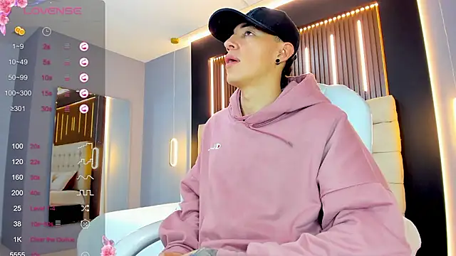 Lobo 17  online show from 02/06/26, 03:35