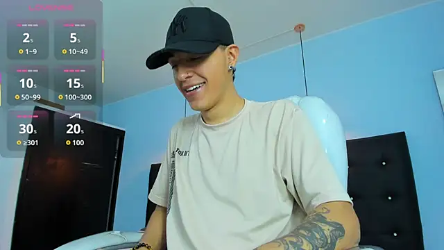 Lobo 17  online show from 10/21/25, 03:50