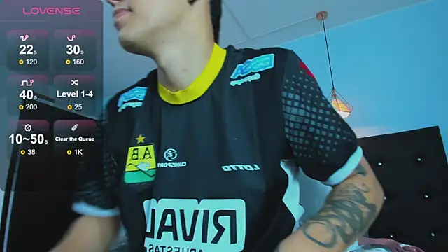 Lobo 17  online show from 11/09/25, 03:43