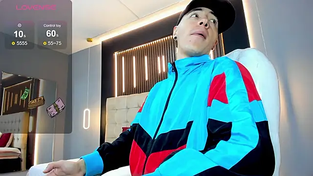 Lobo 17  online show from 02/25/26, 03:40