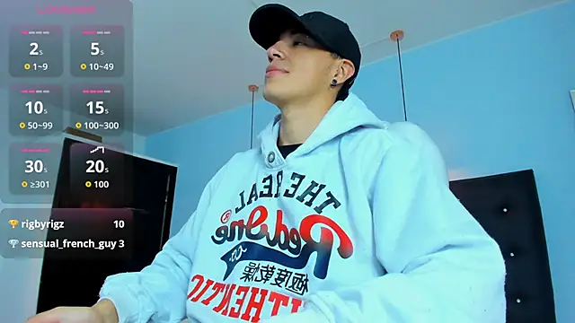 Lobo 17  online show from 10/31/25, 03:47