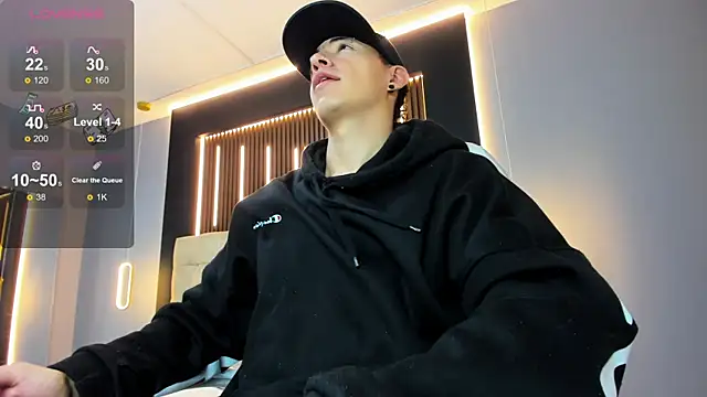 Lobo 17  online show from 04/11/26, 03:36