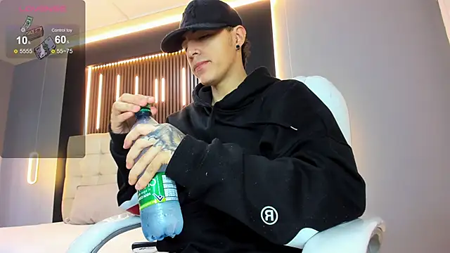 Lobo 17  online show from 04/02/26, 03:57