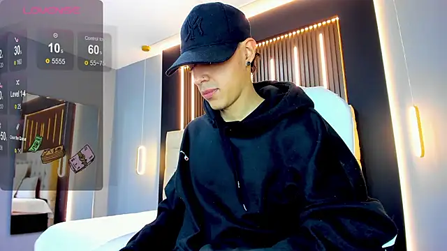 Lobo 17  online show from 02/08/26, 03:37