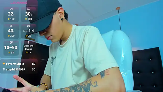 Lobo 17  online show from 10/29/25, 03:38