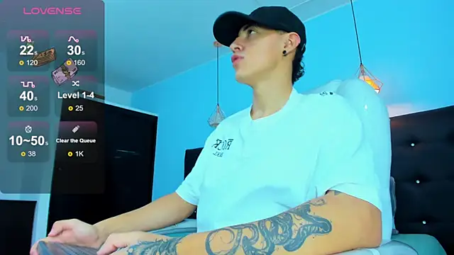 Lobo 17  online show from 01/08/26, 03:45