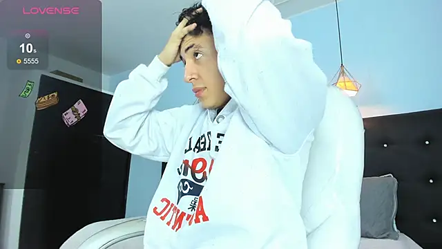 Lobo 17  online show from 12/14/25, 03:46